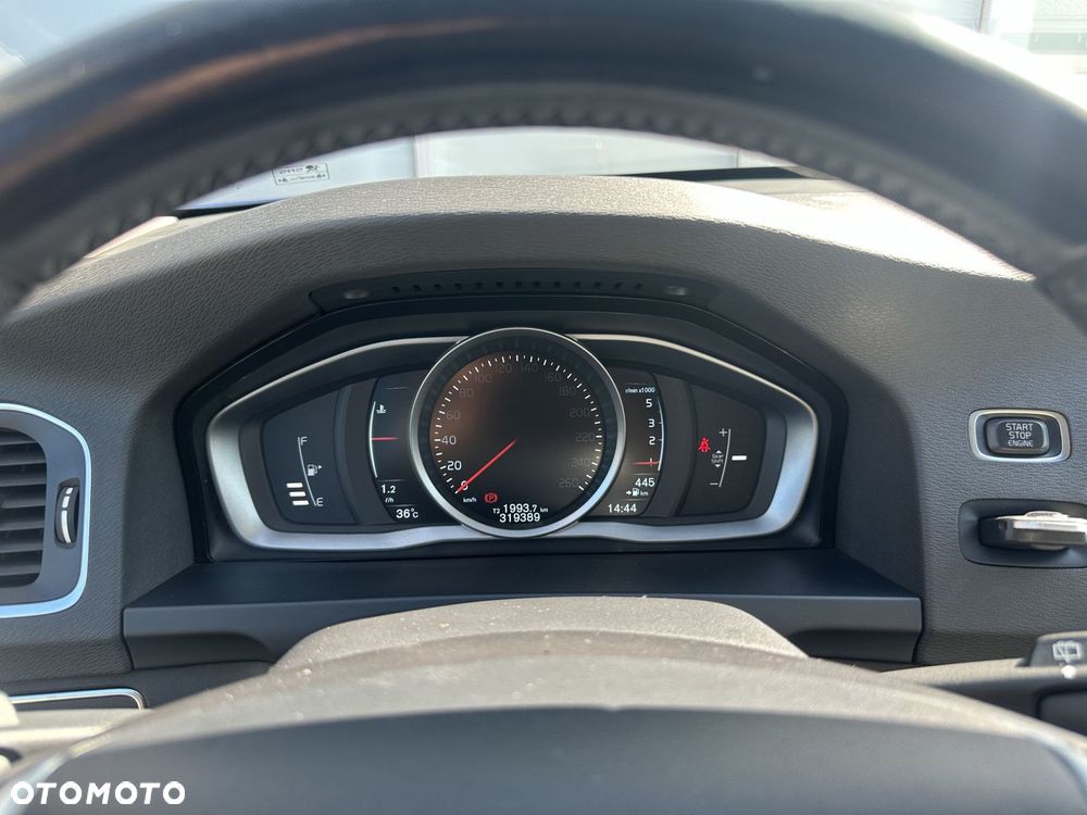 Volvo V60 - 11