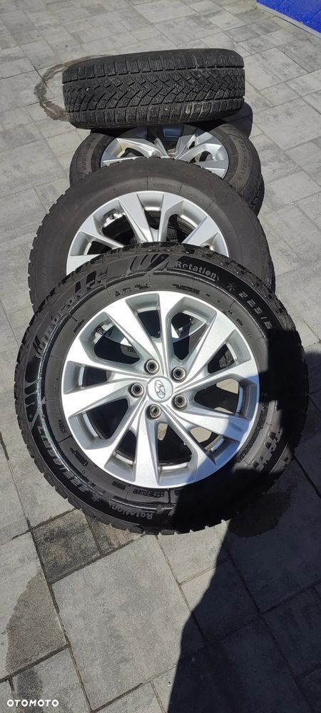 Hyundai Tucson - 2