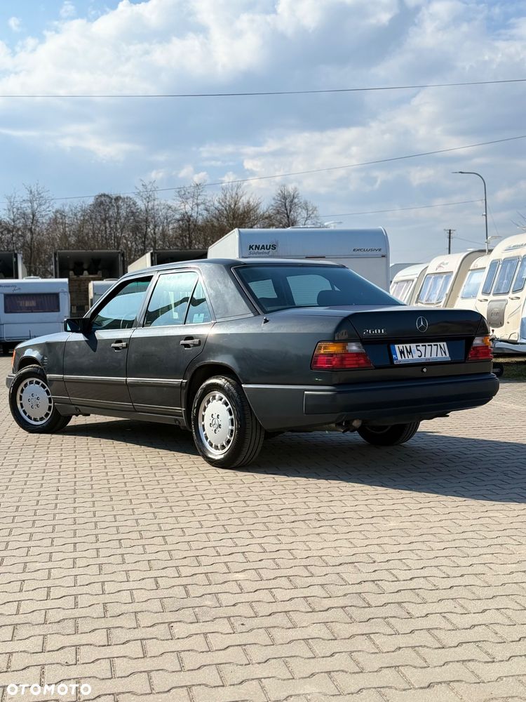 Mercedes-Benz W124 (1984-1993) - 6
