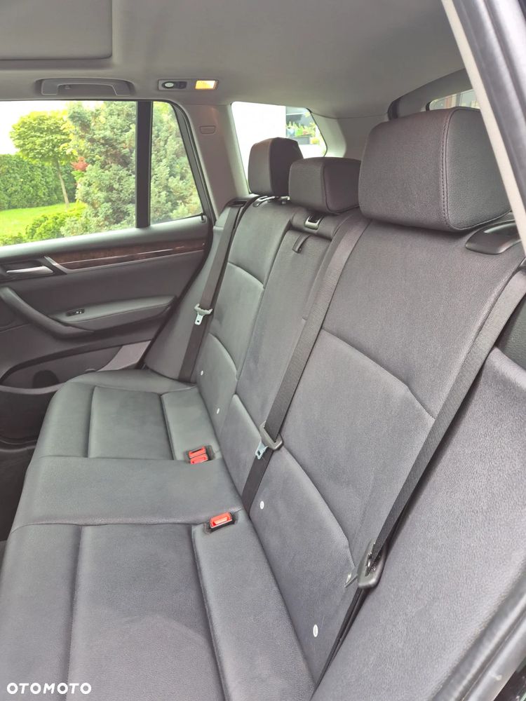 BMW X3 xDrive28i - 16