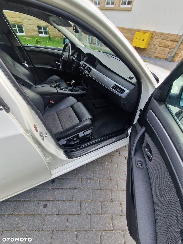 BMW Seria 5 520i Edition Exclusive - 6