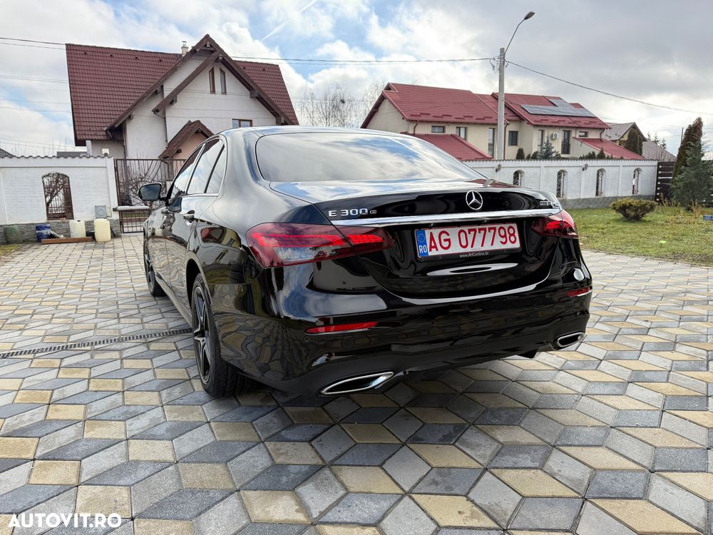 Mercedes-Benz E - 11