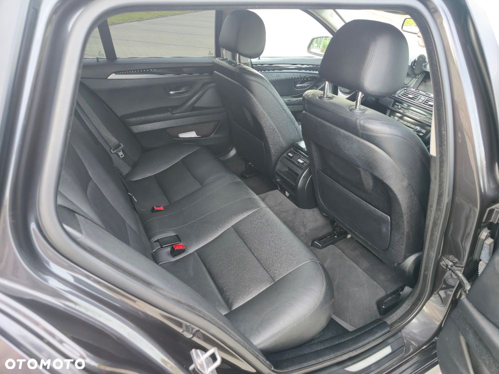 BMW Seria 5 520d - 13