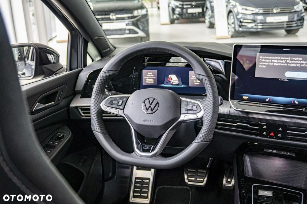 Volkswagen Golf - 22