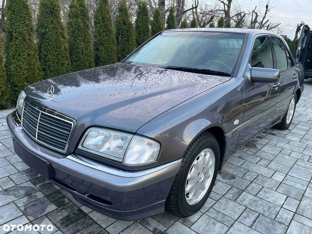 Mercedes-Benz Klasa C 180 Classic - 1