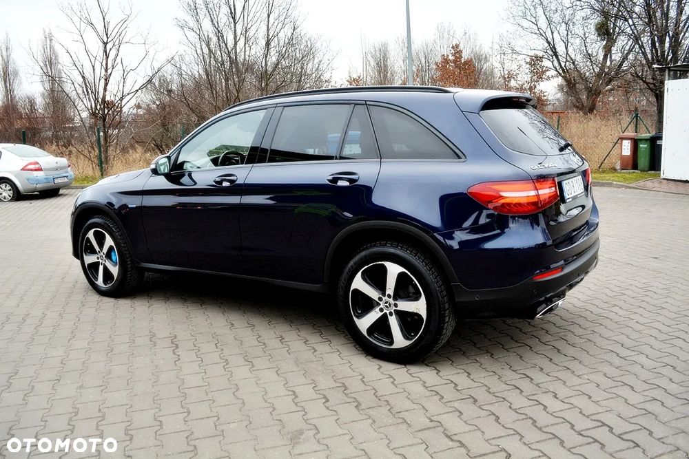 Mercedes-Benz GLC - 23