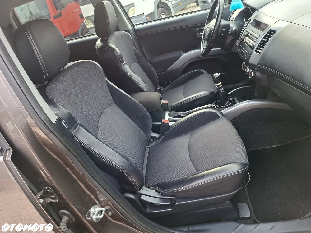 Mitsubishi Outlander 2.2 DI-D ClearTec 2WD Invite - 7