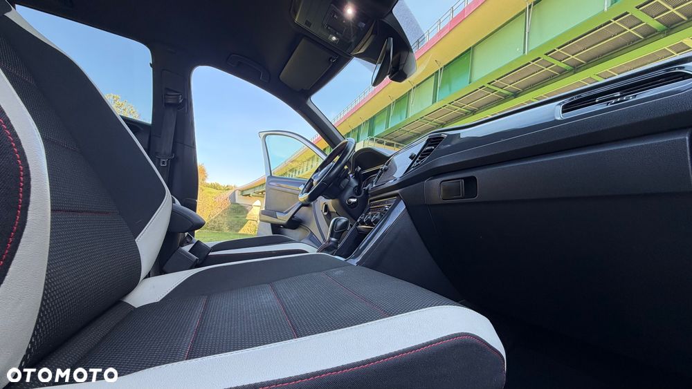 Volkswagen T-Roc 1.5 TSI OPF DSG R-Line - 8