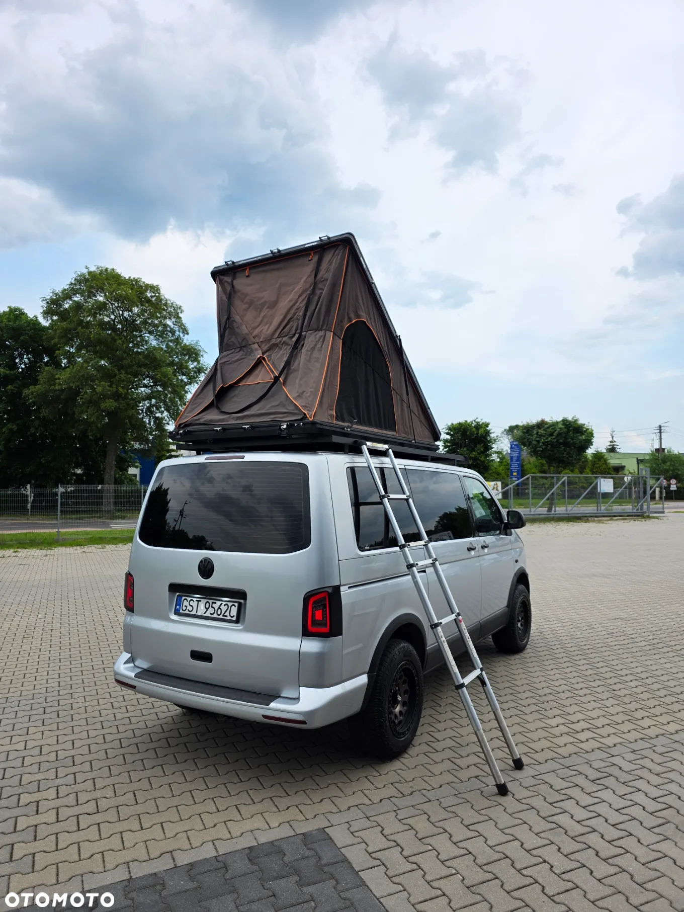 Volkswagen Caravelle 2.0 TDI L1 Comfortline - 6