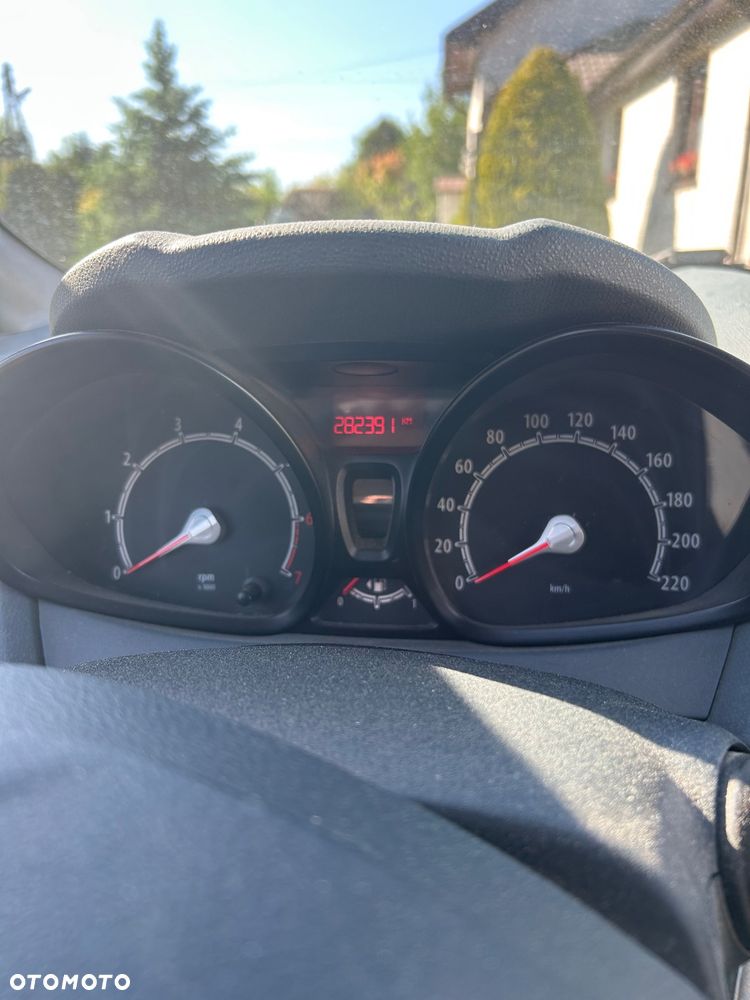 Ford Fiesta 1.25 Trend EU5 - 7