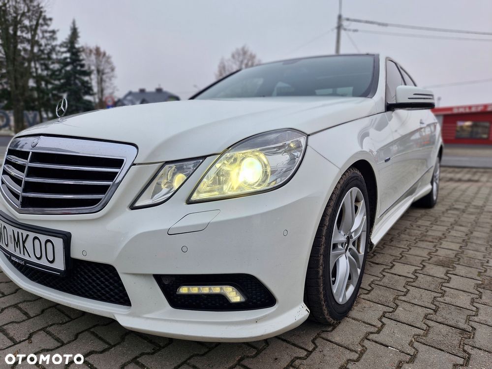 Mercedes-Benz Klasa E 350 CDI BlueEff Avantgarde - 23
