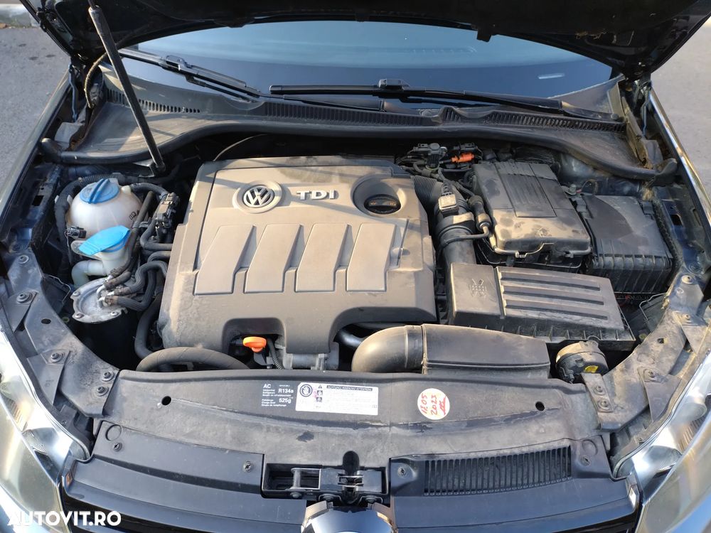 Volkswagen Golf 1.6 TDI BlueMotion Technology DPF Trendline - 11