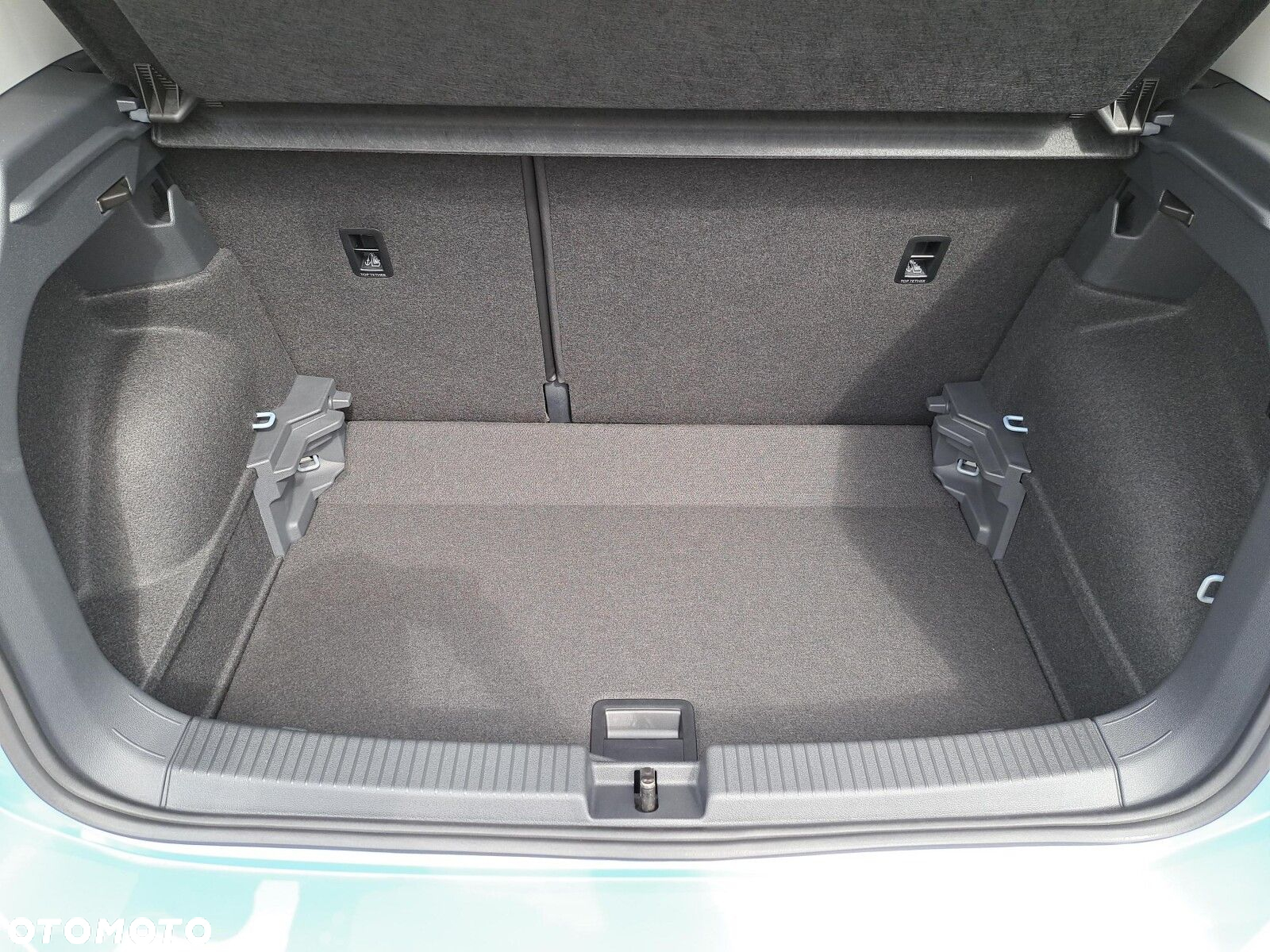 Volkswagen T-Cross - 17