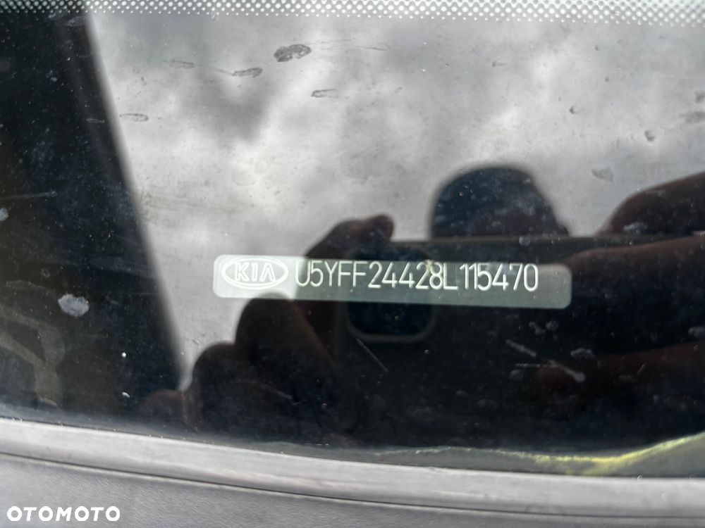 Kia Ceed - 10