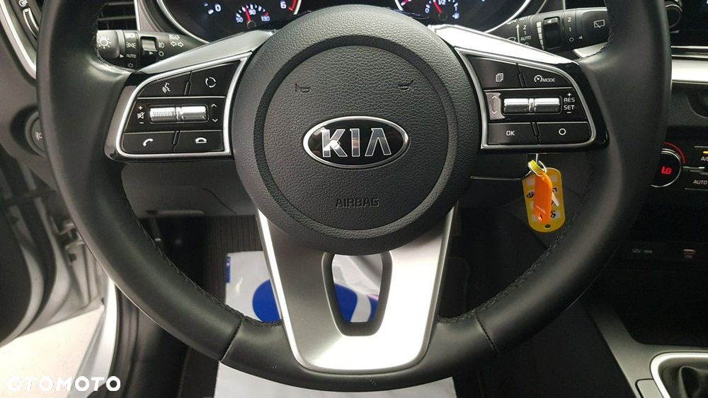 Kia Ceed - 22
