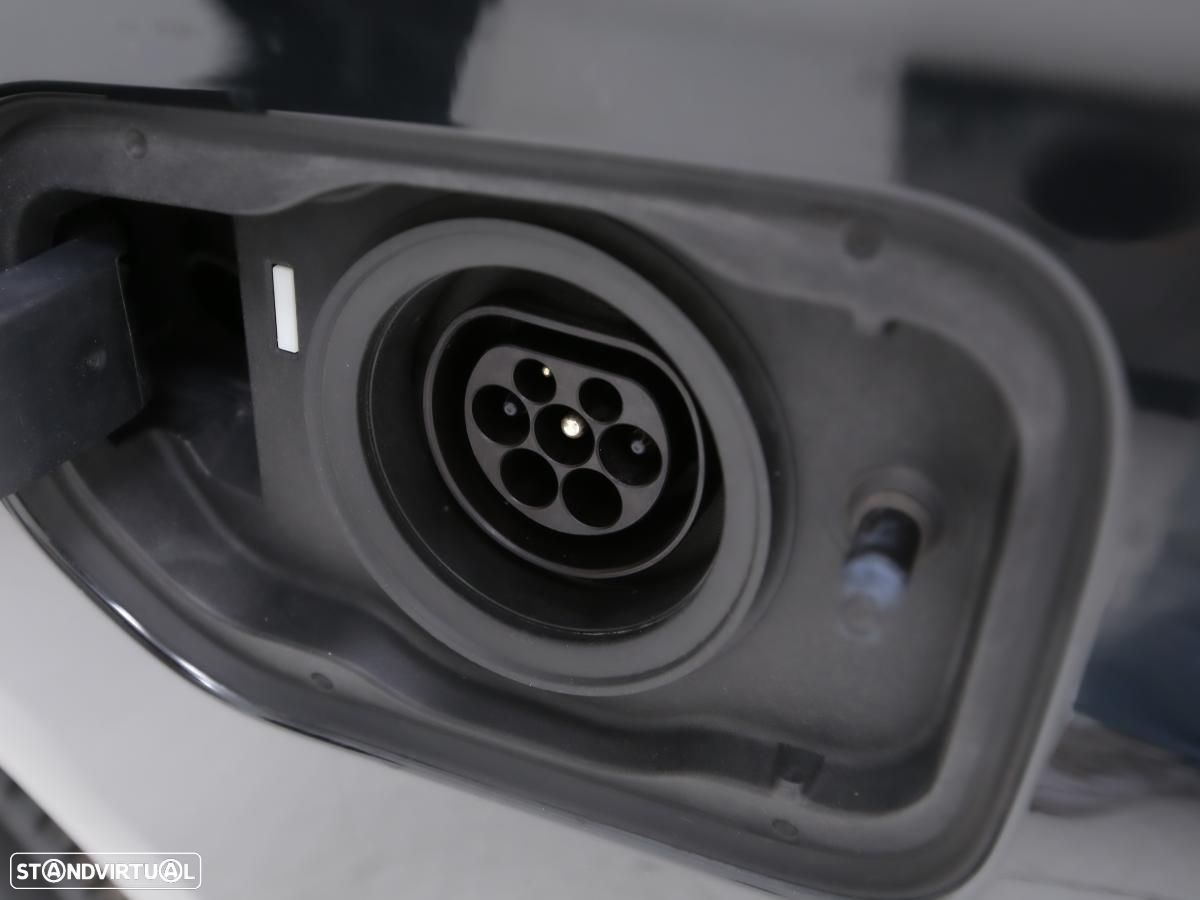BMW 530 e - 13