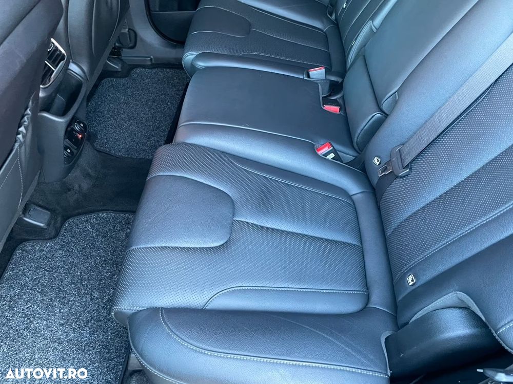 Hyundai Santa Fe 2.2 CRDi 4WD 8AT Luxury - 9