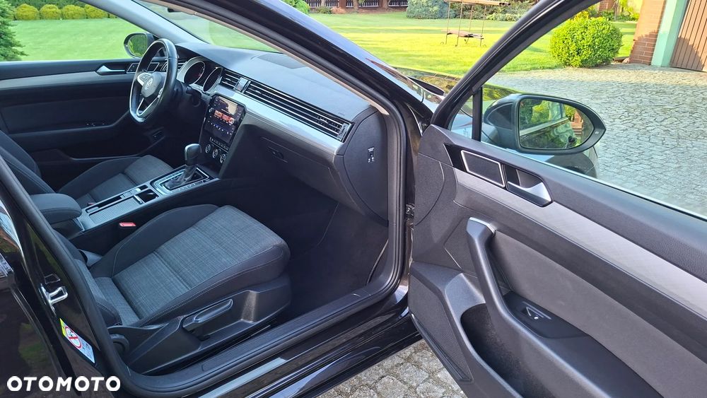 Volkswagen Passat 2.0 TDI EVO Business DSG - 16