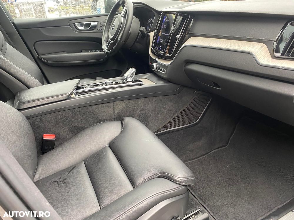 Volvo XC 60 B5 MHEV AWD Inscription - 31