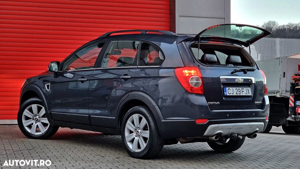 Chevrolet Captiva 2.0 4WD 7 Sitzer Automatik LT - 14