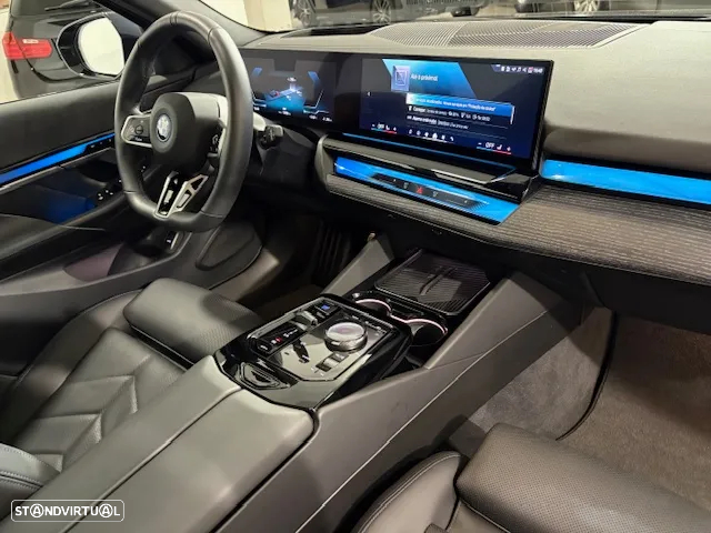 BMW i5 Touring eDrive40 Pack Desportivo M - 8