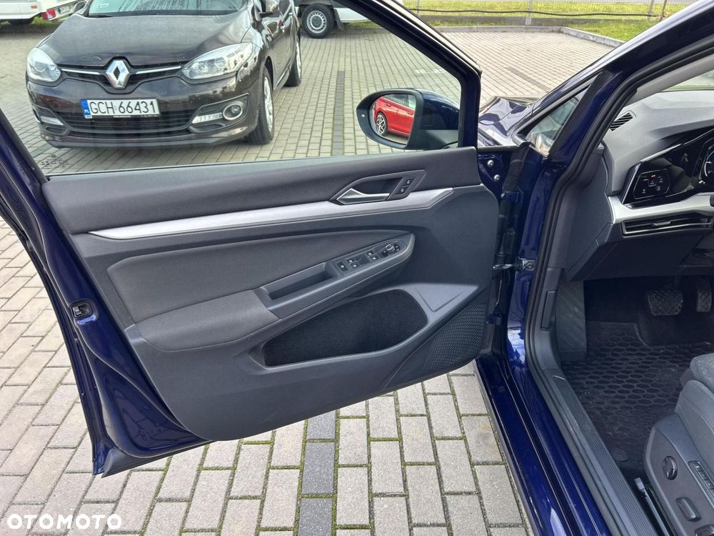 Volkswagen Golf - 10