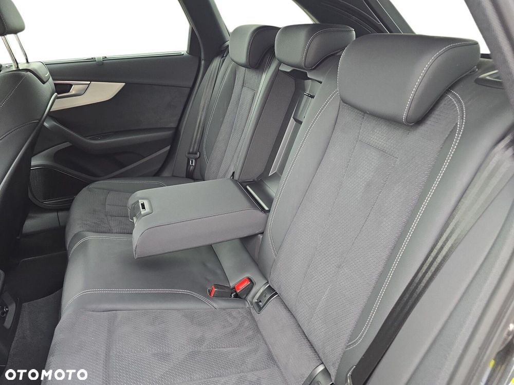 Audi A4 Avant 40 TFSI mHEV Quattro S Line S tronic - 27