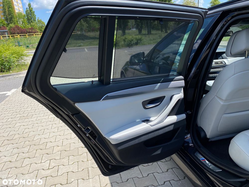 BMW Seria 5 M550d xDrive - 21