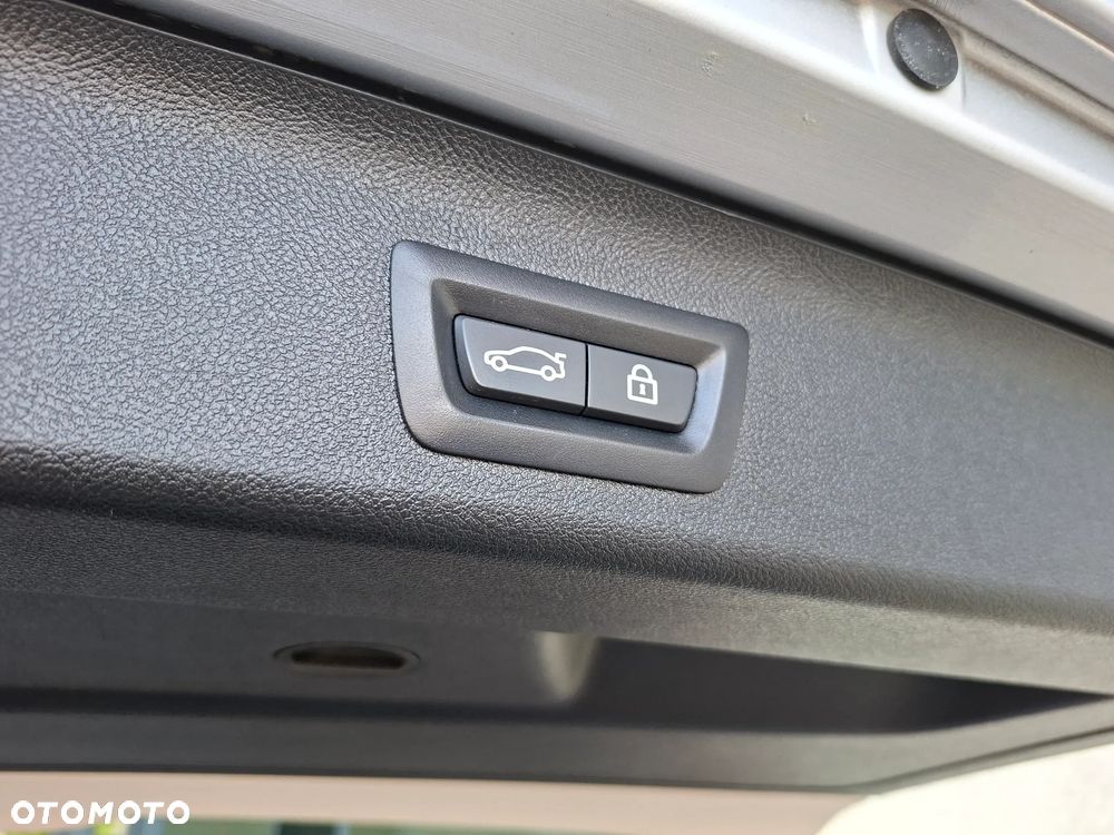 BMW Seria 5 518d - 18