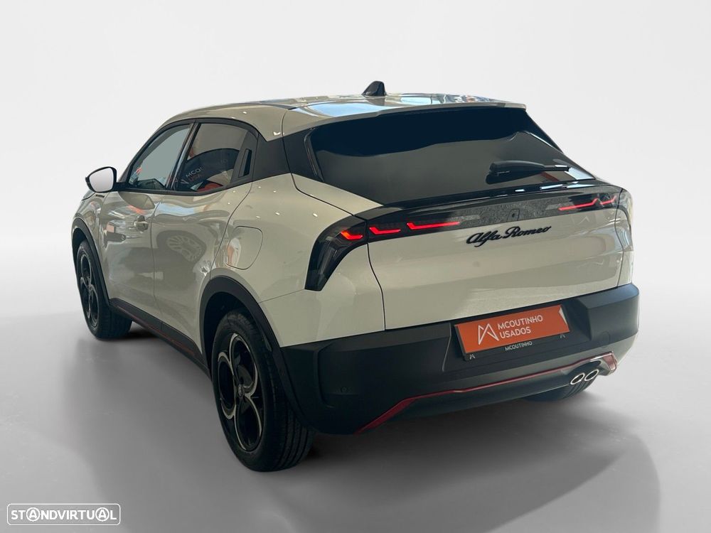 Alfa Romeo Junior 1.2 Speciale eDCT6 - 3
