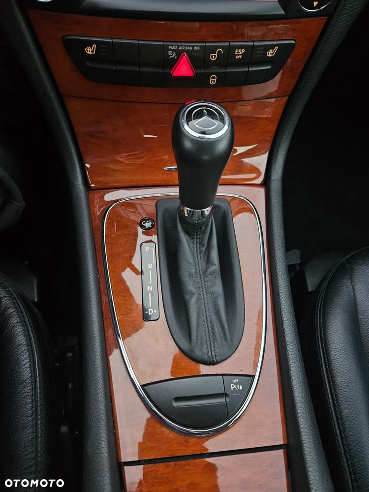 Mercedes-Benz Klasa E 280 CDI 4-Matic Avantgarde - 21