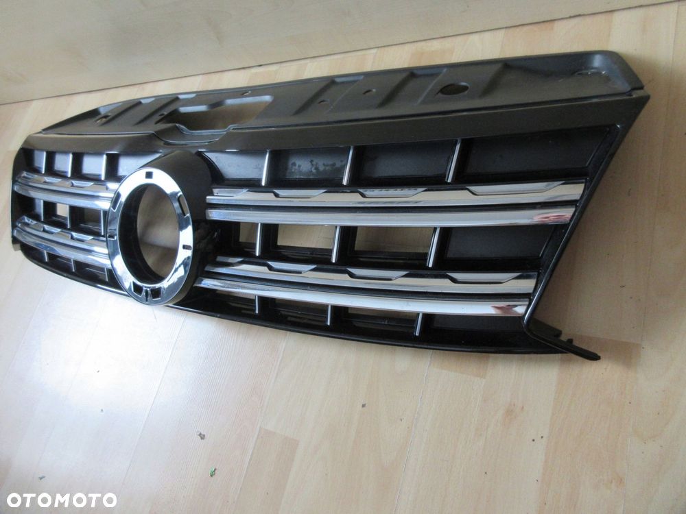 vw amarok 16^ lift grill atrapa 2h6853651b - 4