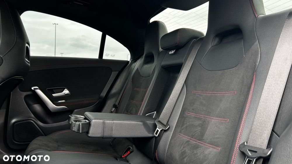 Mercedes-Benz CLA 200 mHEV AMG Line 7G-DCT - 27
