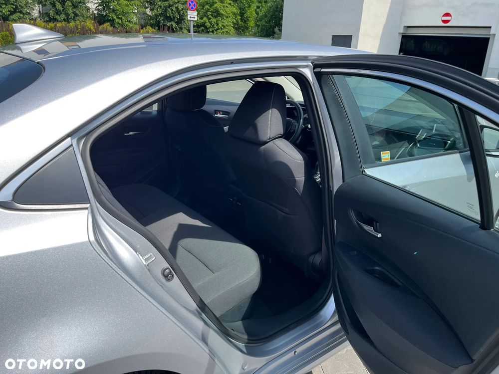 Toyota Corolla 1.8 Hybrid Comfort - 16