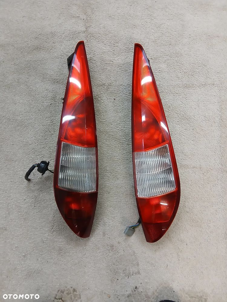LAMPA TYLNA LEWA IPRAWA FORD MONDEO MK3 KOMBI LIFT