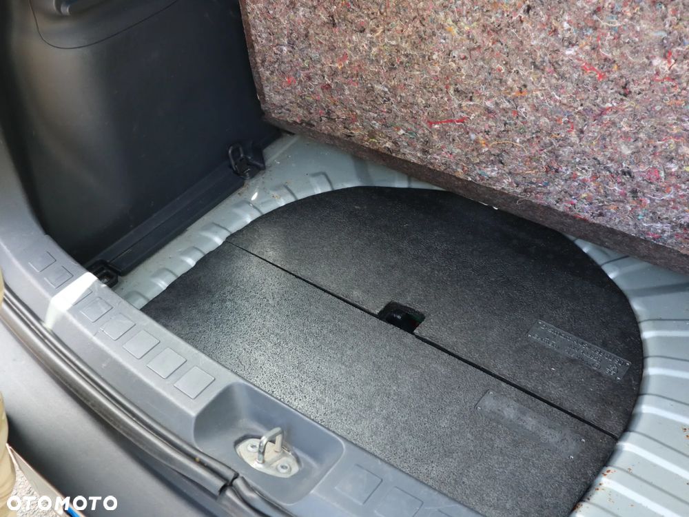 Mitsubishi Colt 1.3 Inform - 20