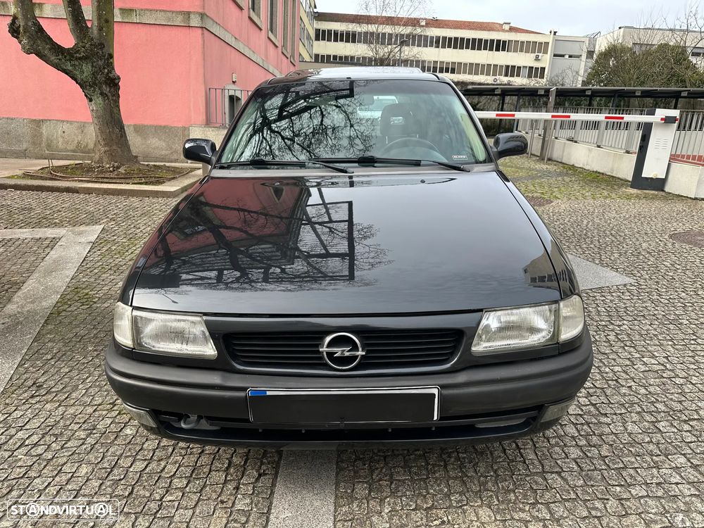 Opel Astra 1.4i 16V Sport - 12