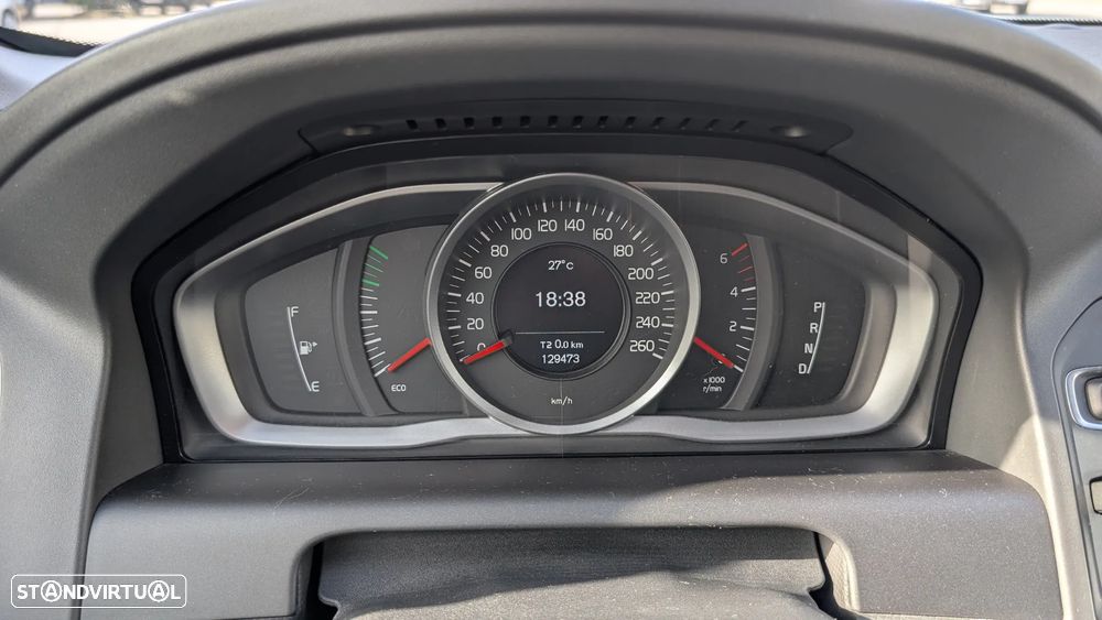 Volvo XC 60 D4 Geartronic Momentum - 11