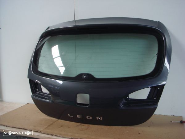 Tampa Da Mala Seat Leon (1P1) - 1