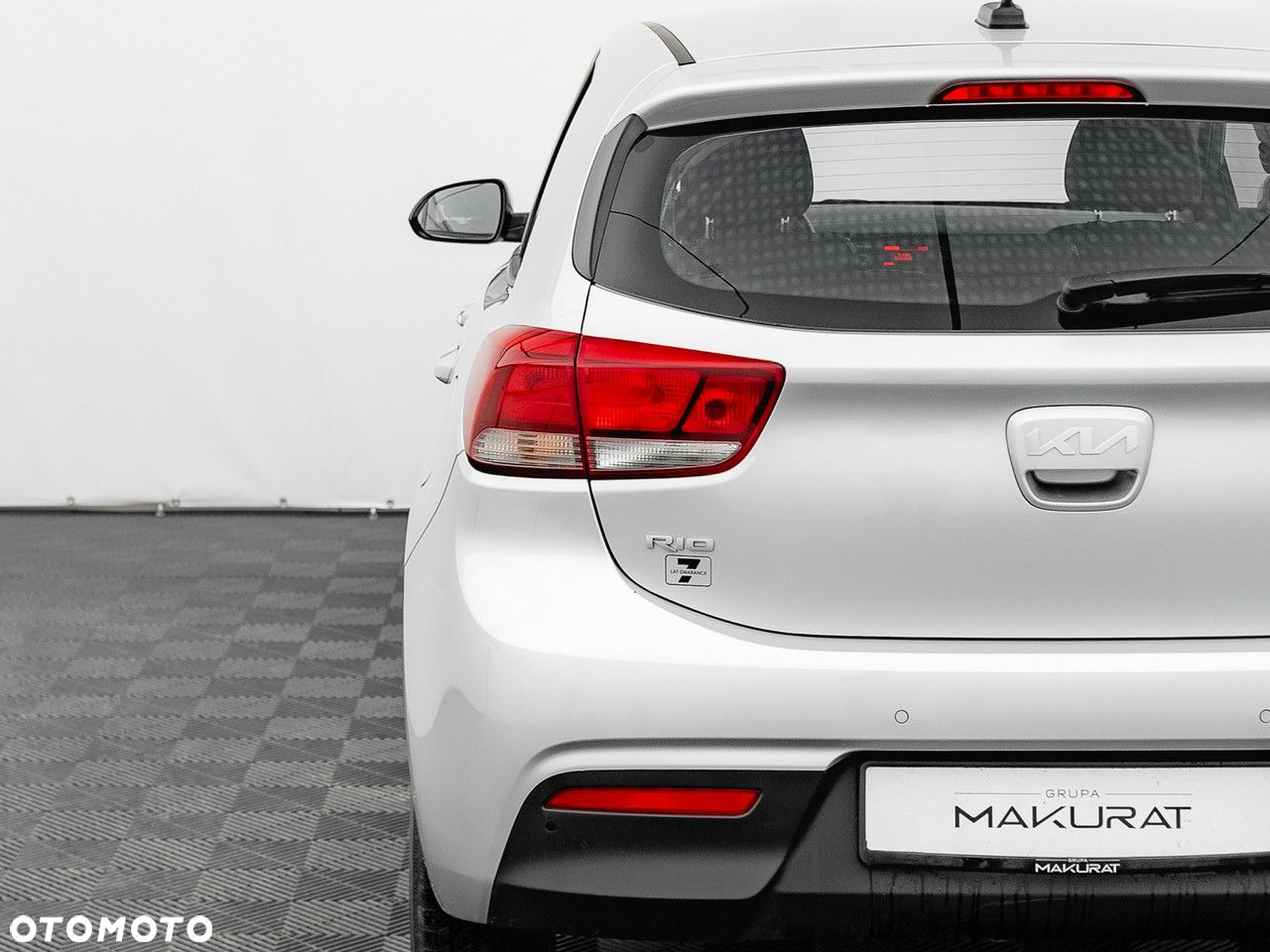 Kia Rio 1.2 M - 12