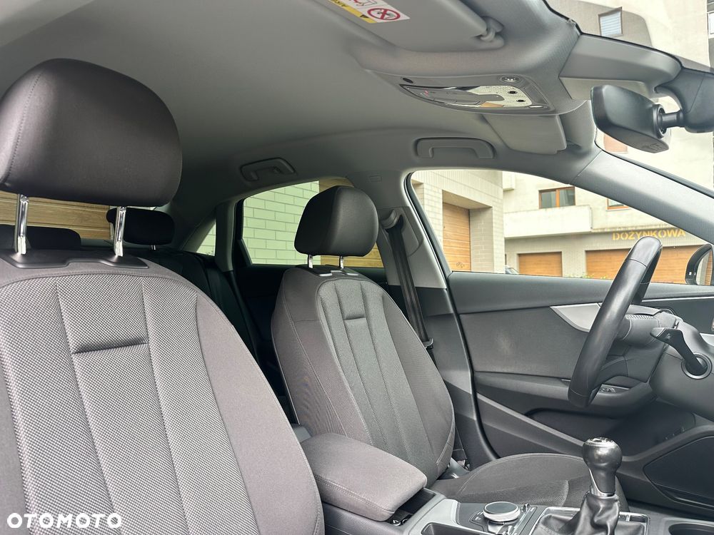Audi A4 Limousine 1.4 TFSI Sport - 22