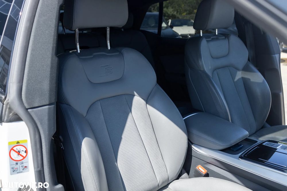 Audi Q8 3.0 55 TFSI quattro Tiptronic MHEV - 22