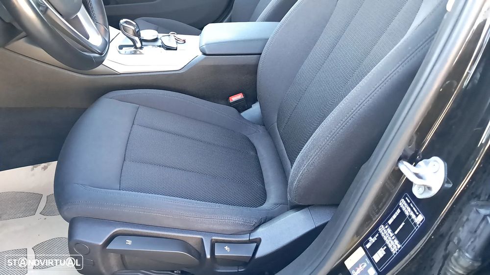 BMW 330 e Corporate Edition Auto - 31