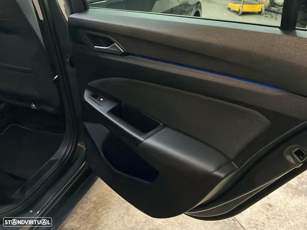 VW Golf 1.0 TSI Life - 23