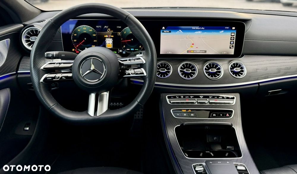 Mercedes-Benz CLS 300 d 4Matic 9G-TRONIC AMG Line - 14