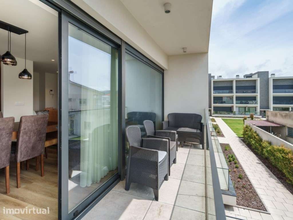 Apartamento T2 em condomínio fechado com piscina e vista mar - Grande imagem: 5/38