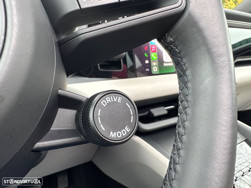 Porsche Macan Electric 4 - 45