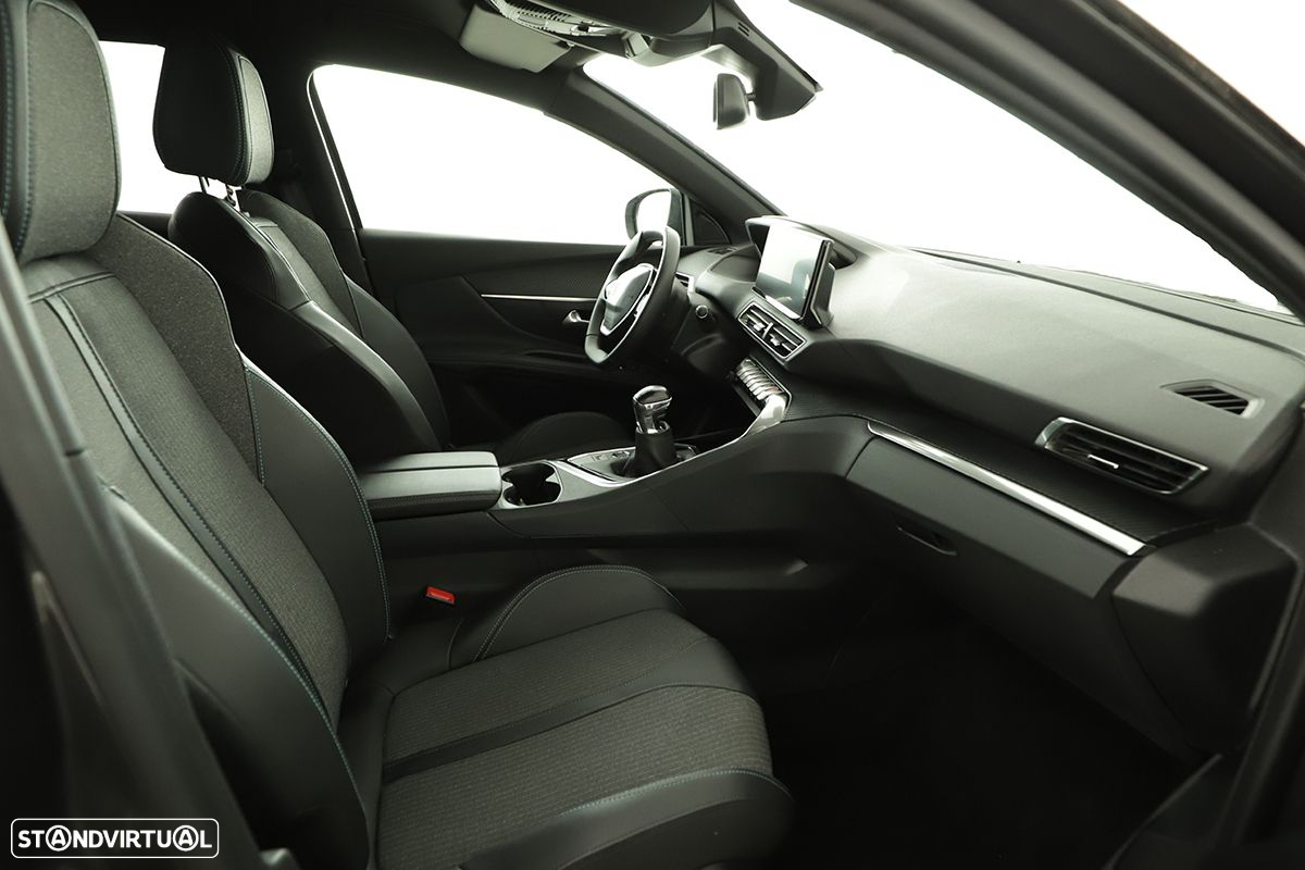 Peugeot 3008 1.2 PureTech Allure Pack - 22