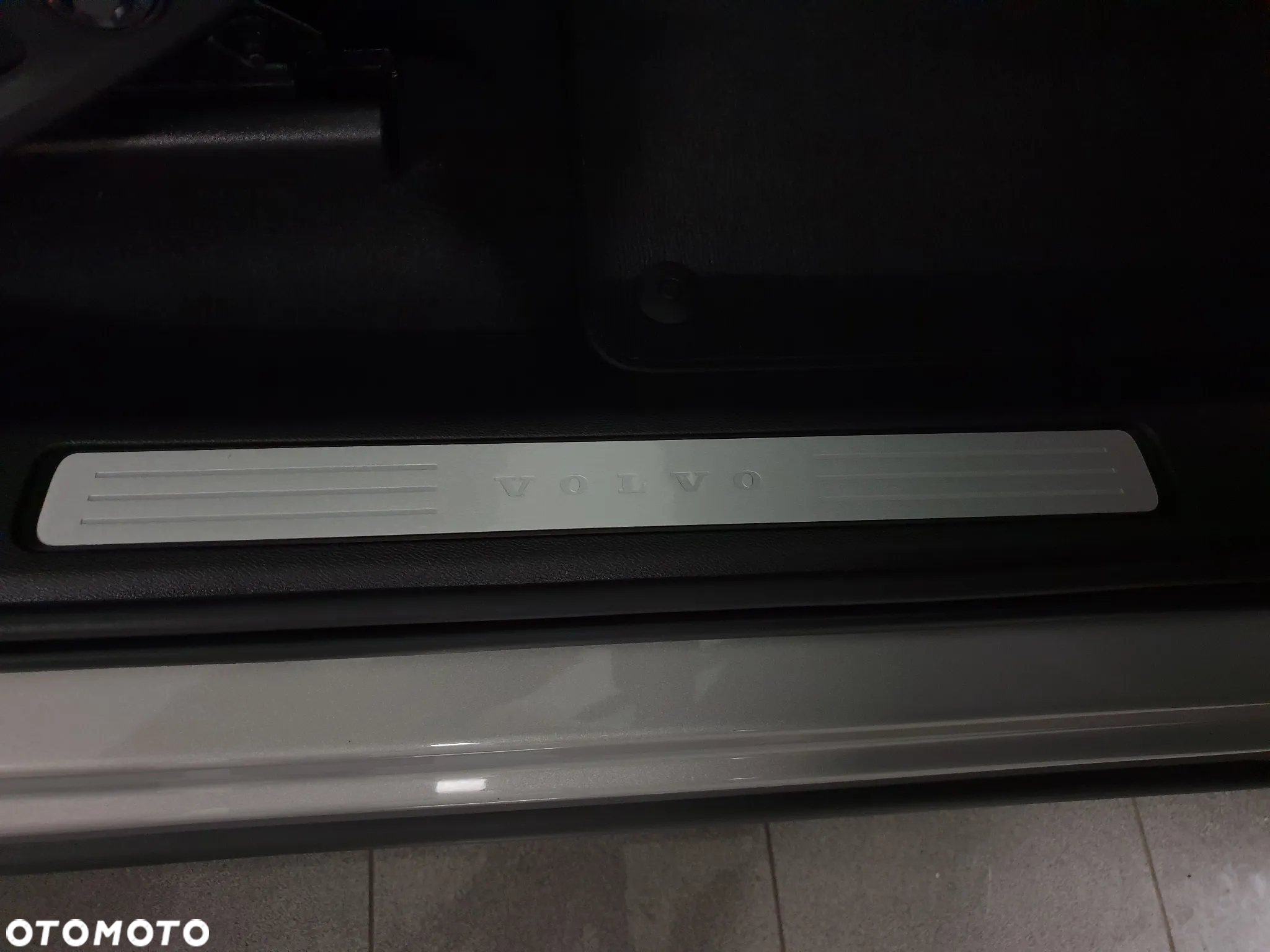 Volvo XC 60 B4 D AWD Geartronic RDesign - 32