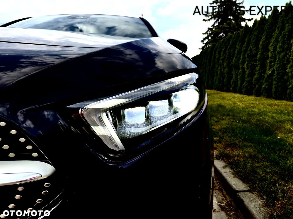 Mercedes-Benz Klasa A 180 7G-DCT Special Edition - 11